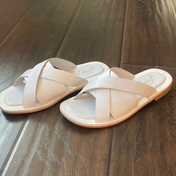 NWT Free People Del Mar Slide Sandals White Size 36 **SOLD OUT STYLE** - Picture 9 of 10
